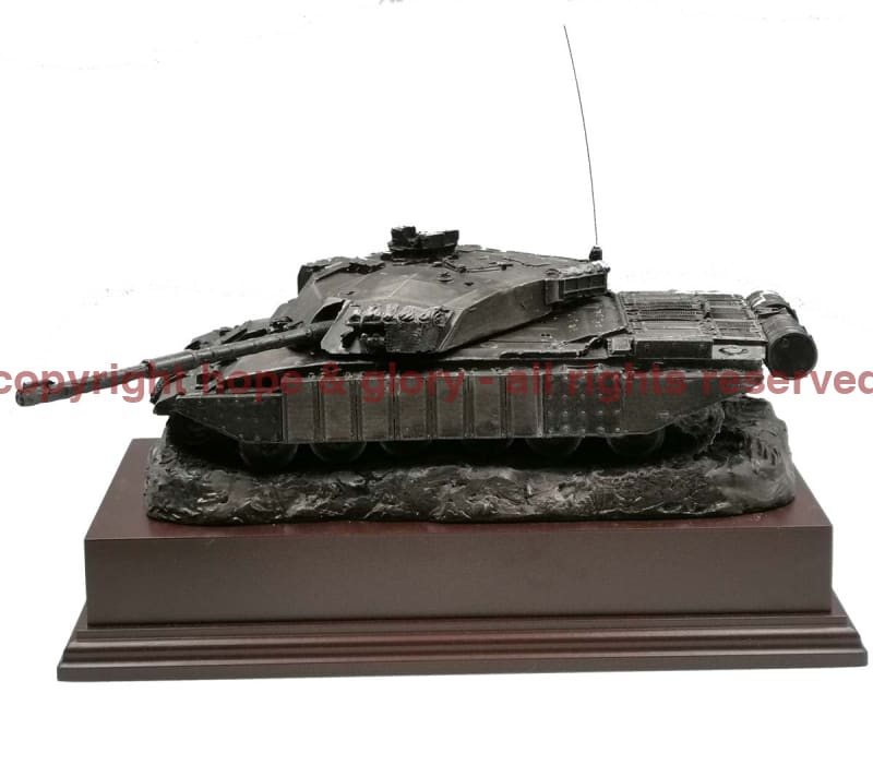 CHALLENGER 1 Gulf War Chobham Armoured Cold Cast Bronze Tank