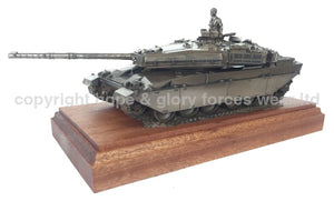 Military Statue - Challenger 1 Main Battle Tank Mahogany Mounted Cold Cast Bronze Statue