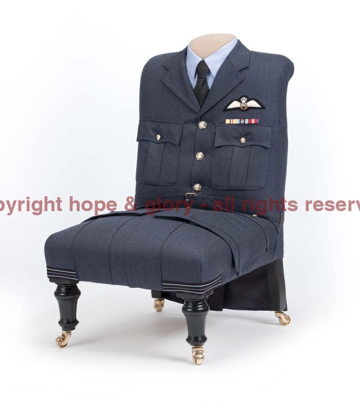 RAF FLIGHT LIEUTENANT CHAIR