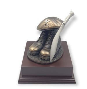 ROYAL GURKHA RIFLES BOOTS AND BERET WITH KUKRI